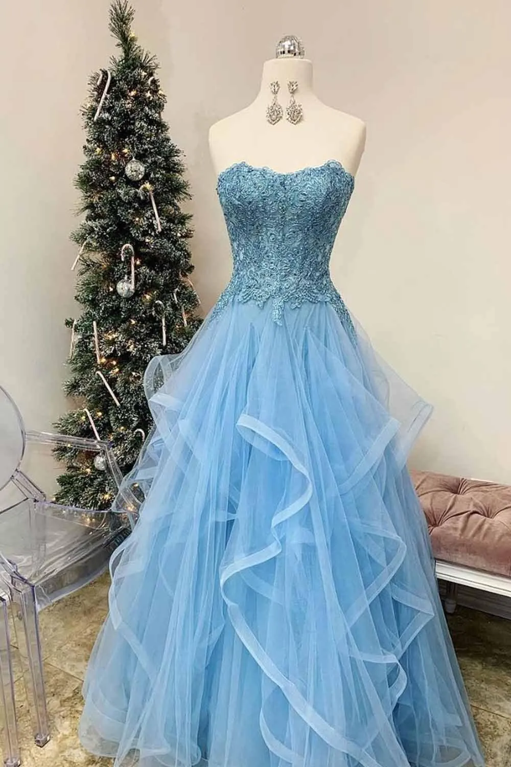 Blue Tulle Lace Appliques Sweetheart Layered Long Prom./Formal Dress  PG929