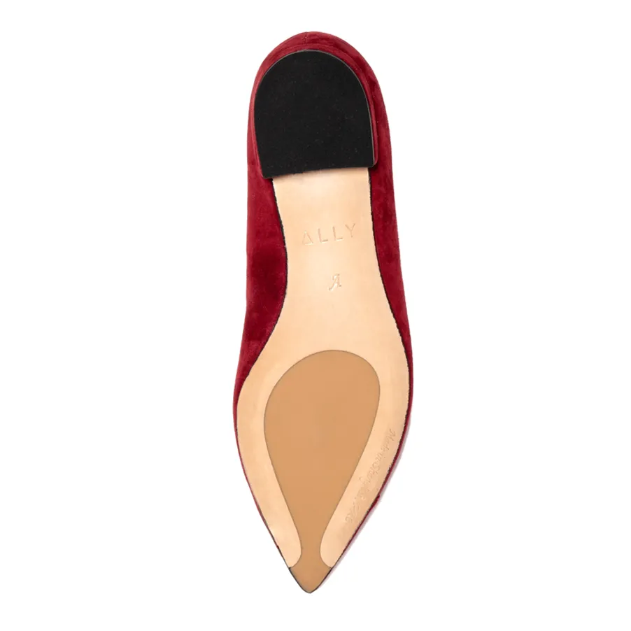 Gutsy Garnet Suede Flat