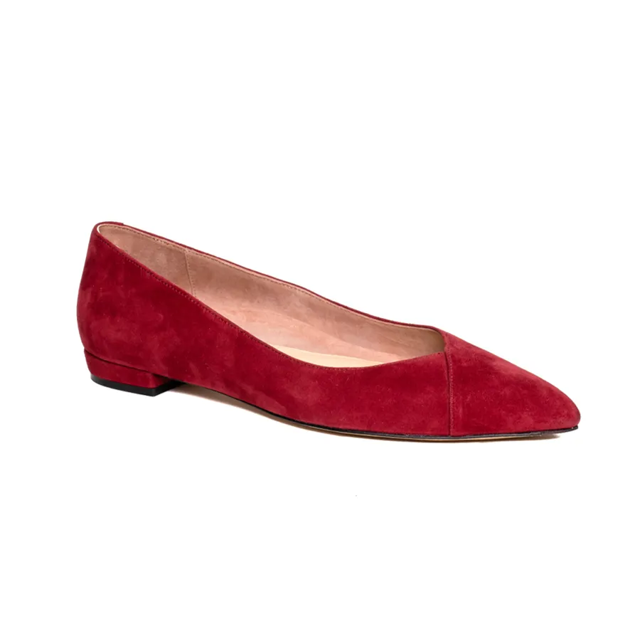 Gutsy Garnet Suede Flat